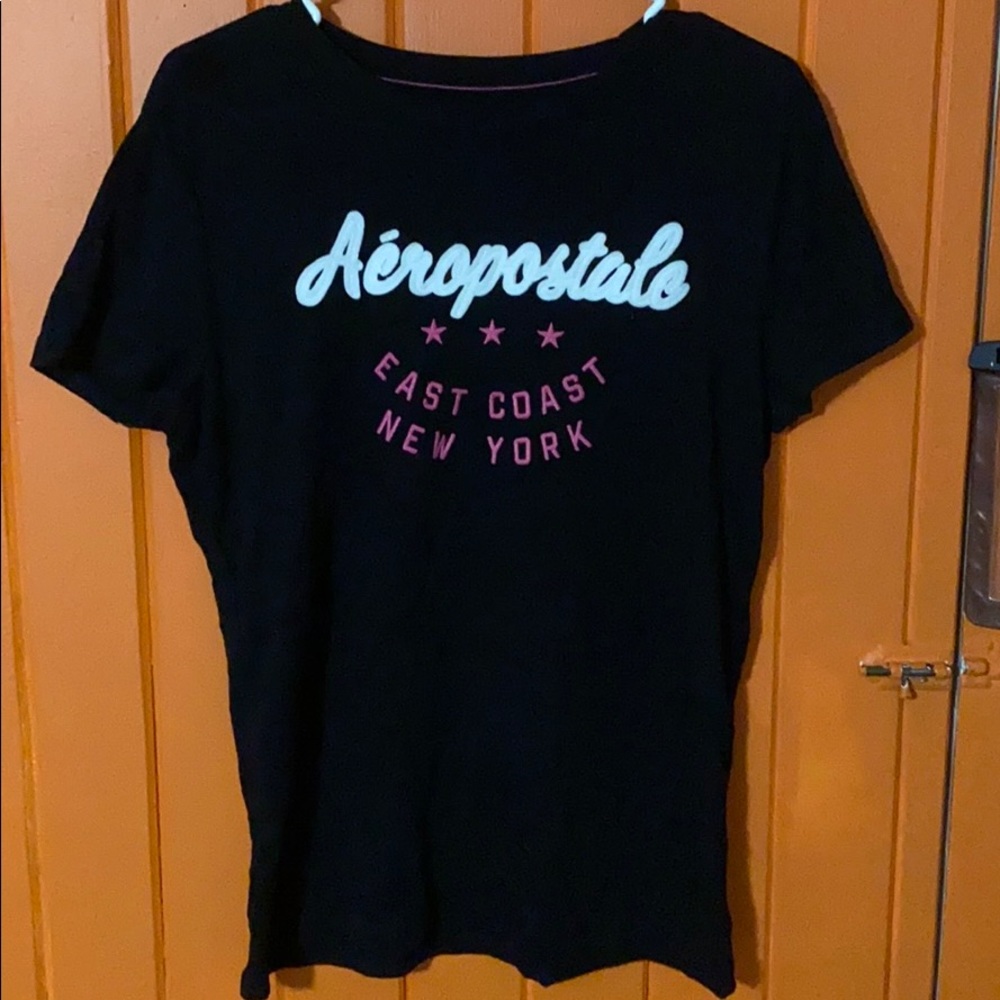 Black Aeropostale T-shirt